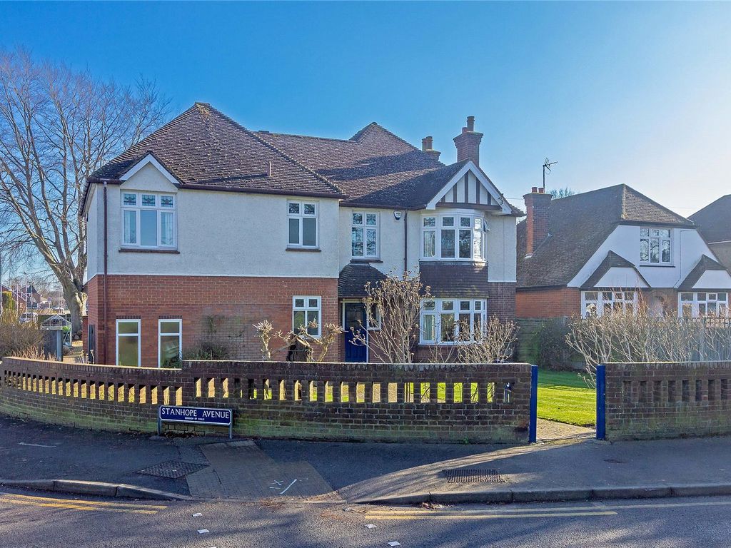 5 bed detached house for sale in Bell Road, Sittingbourne, Kent ME10