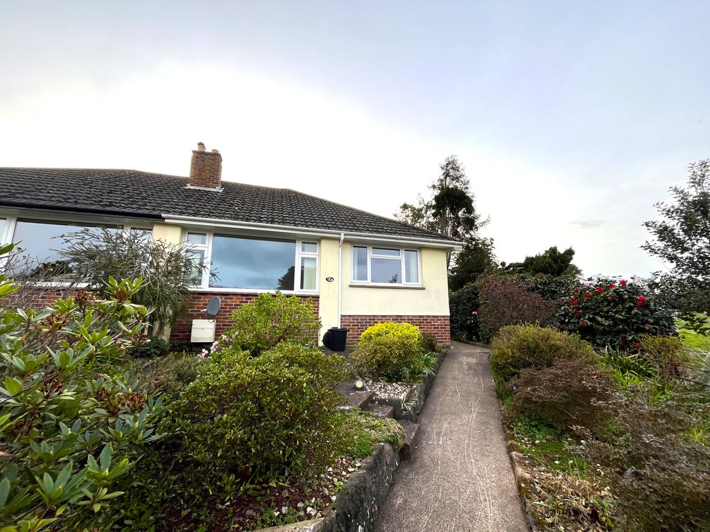 2 bed semidetached bungalow to rent in Ascerton Close, Sidmouth EX10