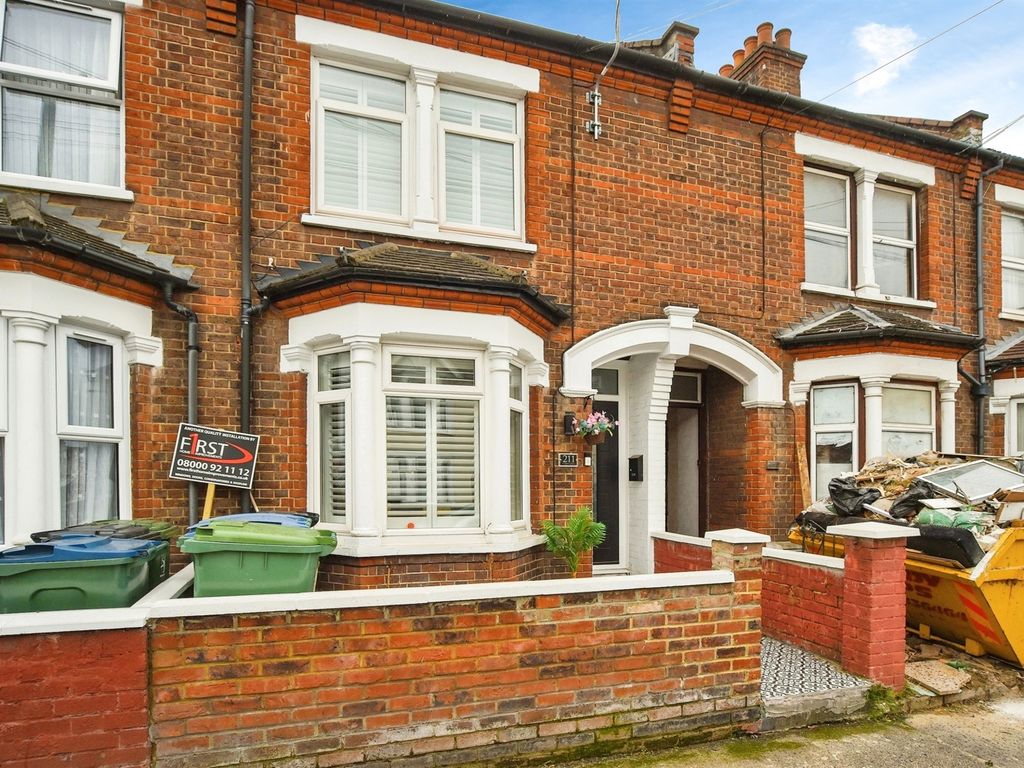 3 bed terraced house for sale in Whippendell Road, Watford WD18, £