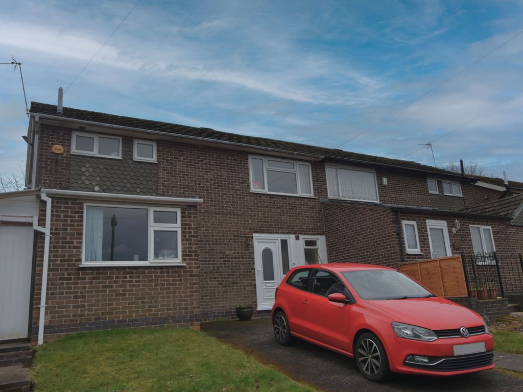 4 bed semidetached house for sale in Thorpe Acre Road, Loughborough