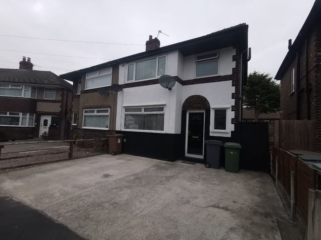 3 bed semidetached house for sale in Fairway Crescent, Bromborough