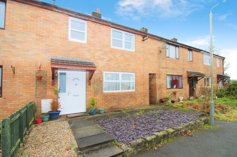 3 bed town house to rent in Rawsthorne Avenue, Edenfield, Ramsbottom