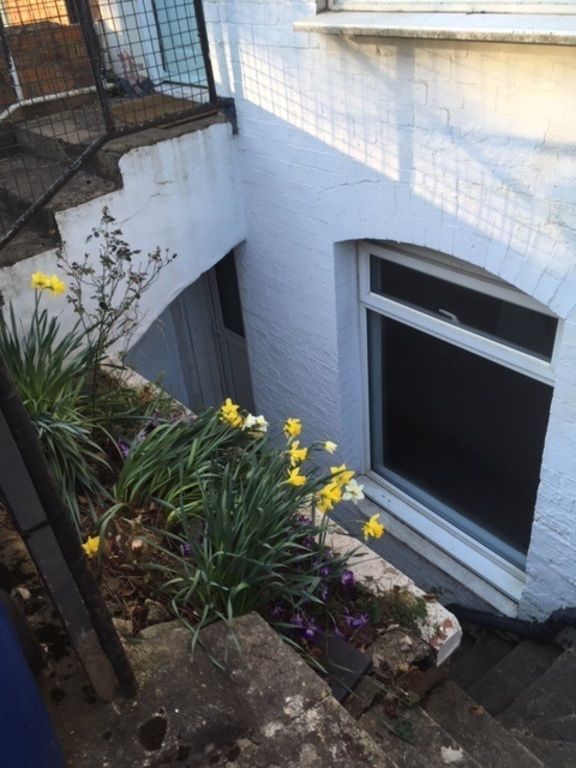 Studio to rent in Broughton Road, Banbury OX16, £775 pcm Zoopla