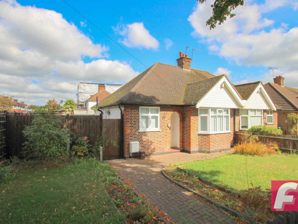 2 bed semidetached bungalow to rent in Balmoral Road, North Watford WD24 Zoopla