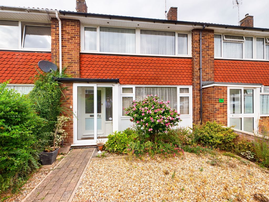 3 bed terraced house for sale in Ingram Avenue, Bedgrove, Aylesbury