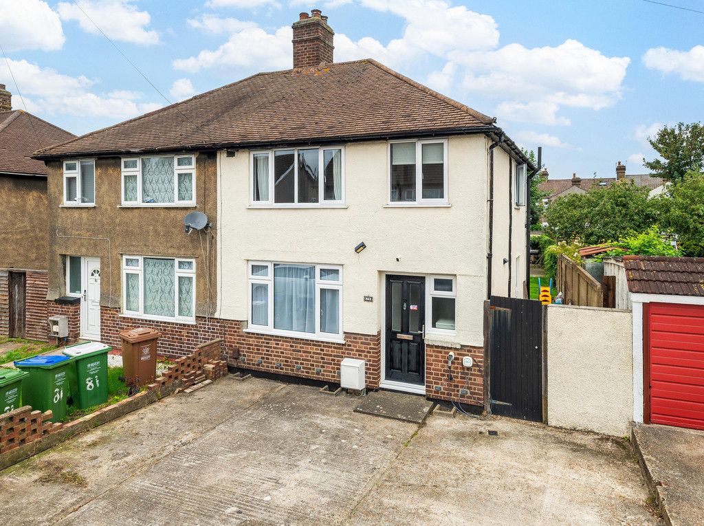 3 bed semidetached house for sale in Northumberland Park