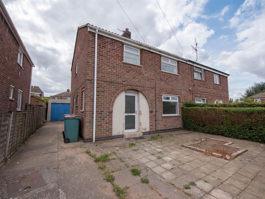 3 bed semidetached house for sale in Park Avenue, Castle Donington