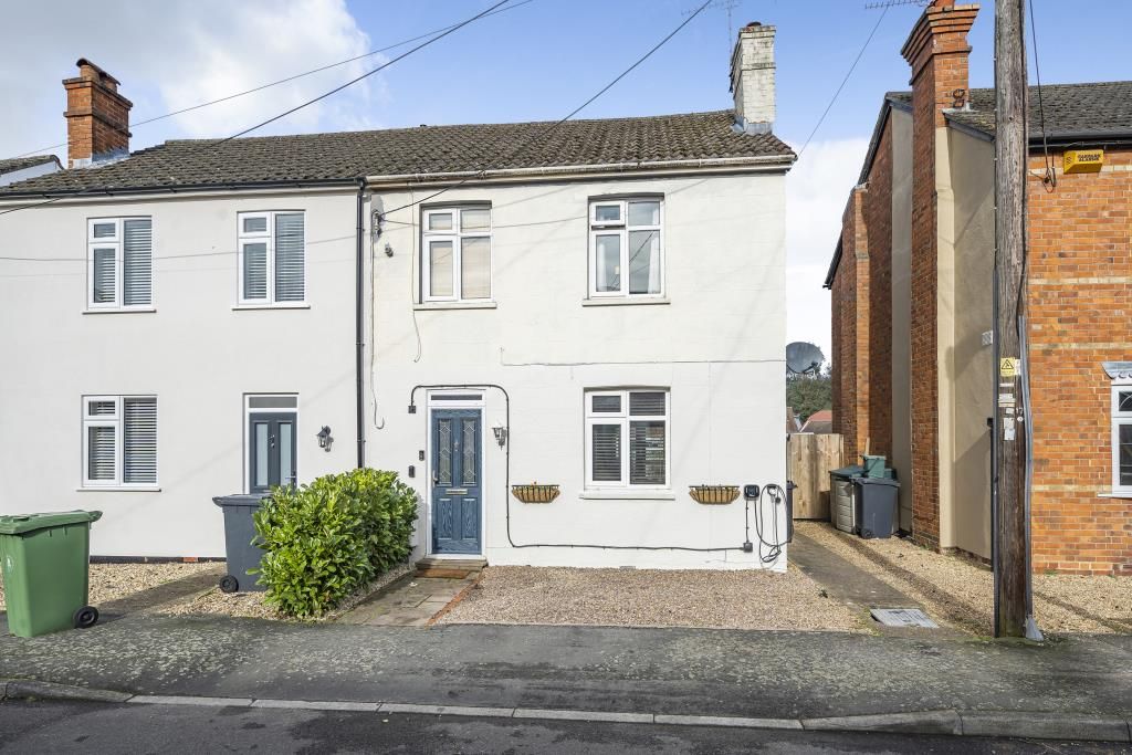 3 bed semidetached house for sale in Frimley Green, Surrey GU16, £