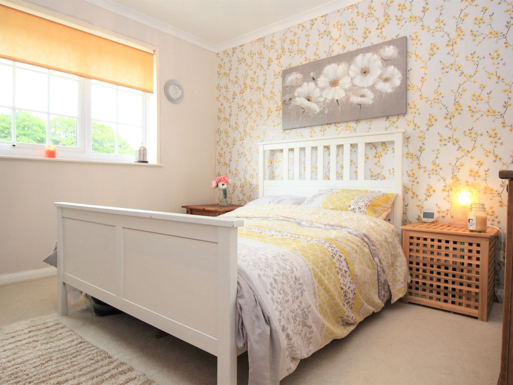 2 bed for sale in Staplehurst Close, Southampton SO19 Zoopla