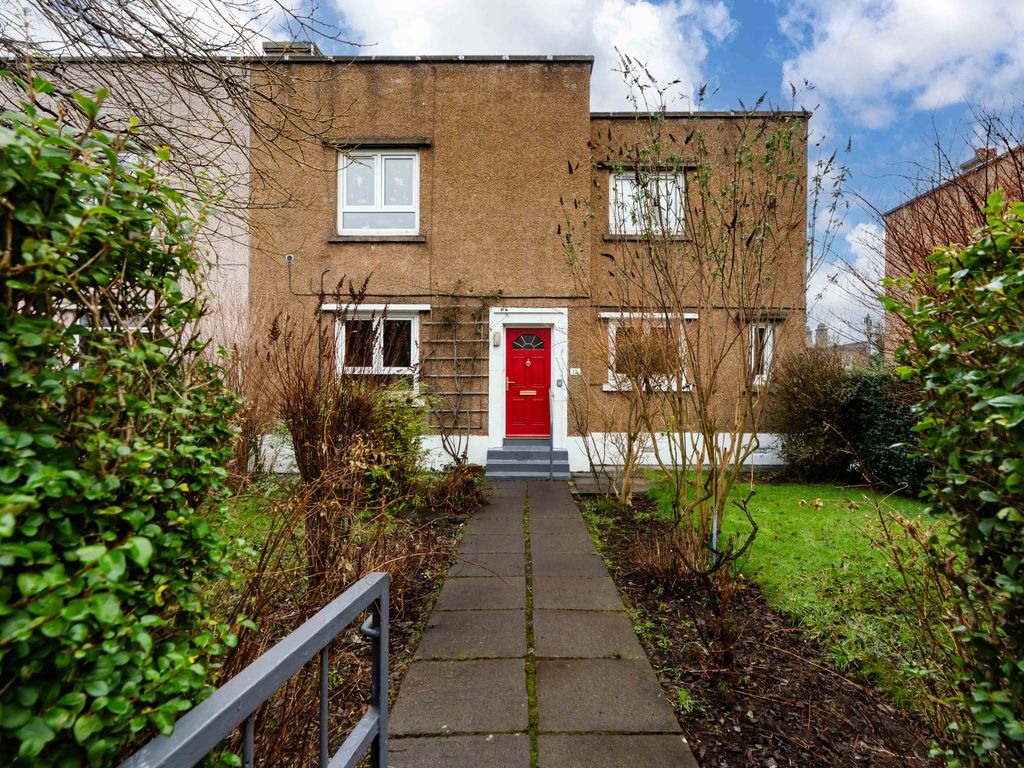 3 bed flat for sale in 12 Broomhouse Loan, Edinburgh EH11, £180,000