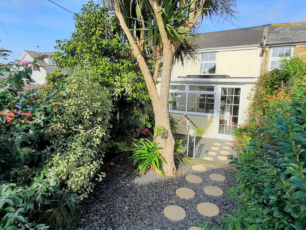 2 bed end terrace house for sale in Paynters Lane, Redruth TR16 Zoopla