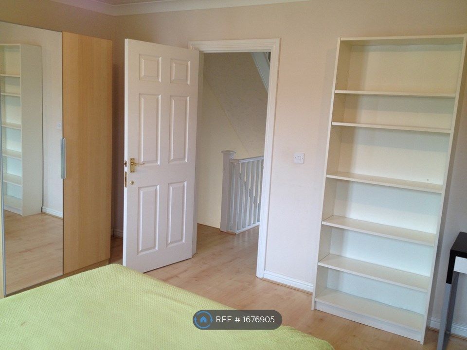 Room to rent in Godwin Way, StokeOnTrent ST4 Zoopla
