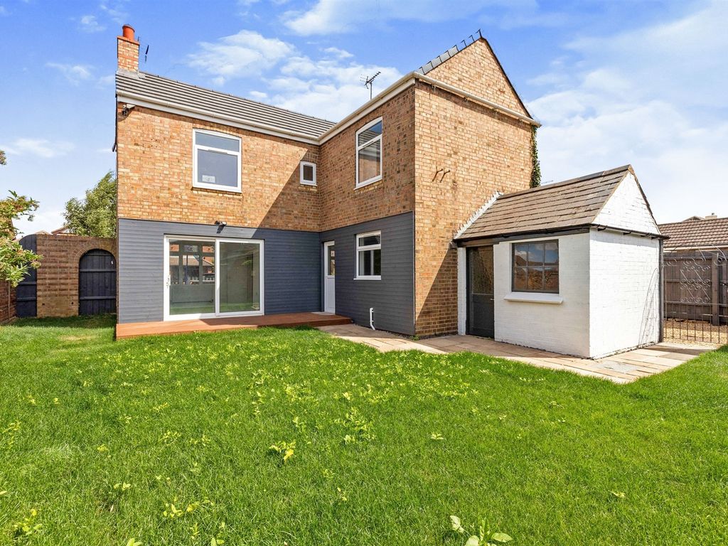 3 bed detached house for sale in Stonald Road, Whittlesey, Peterborough