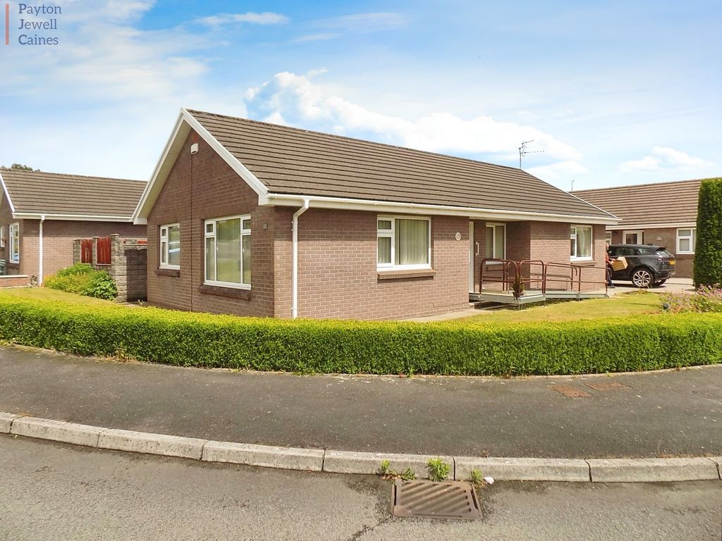 3 bed detached bungalow for sale in Springfield Gardens, Bridgend