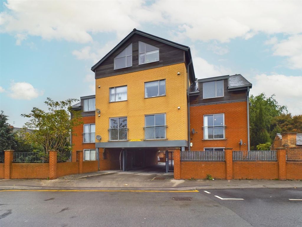 1 bed flat for sale in The Riddings, Morris Street, Netherfield