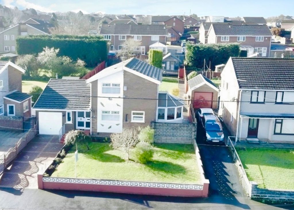 3 bed detached house for sale in Pengors Road, Llangyfelach, Swansea