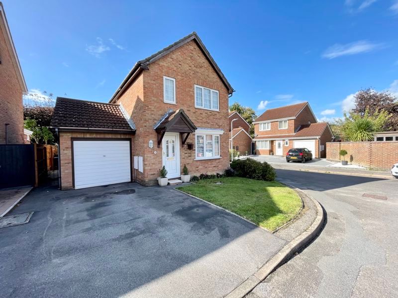 3 bed detached house for sale in Godmanston Close, Canford Heath, Poole