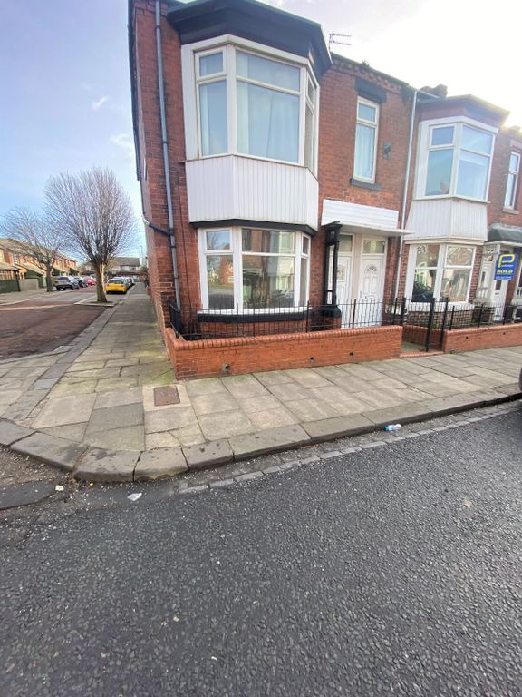 2 bed flat to rent in Dean Road, South Shields NE33 Zoopla