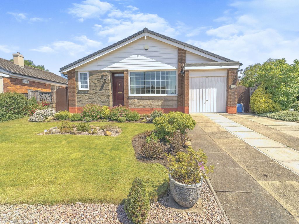 2 bed bungalow for sale in Highfield Avenue, Burnley, Lancashire BB10