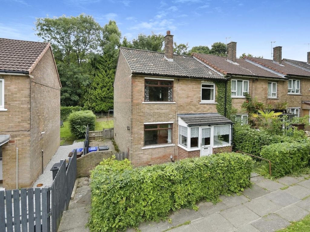 3 bed terraced house for sale in Fraser Close, Woodseats, Sheffield S8