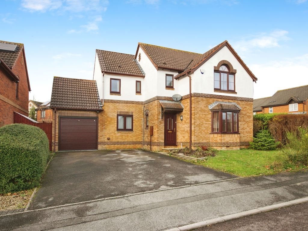 3 bed detached house for sale in Shiels Drive, Bradley Stoke, Bristol