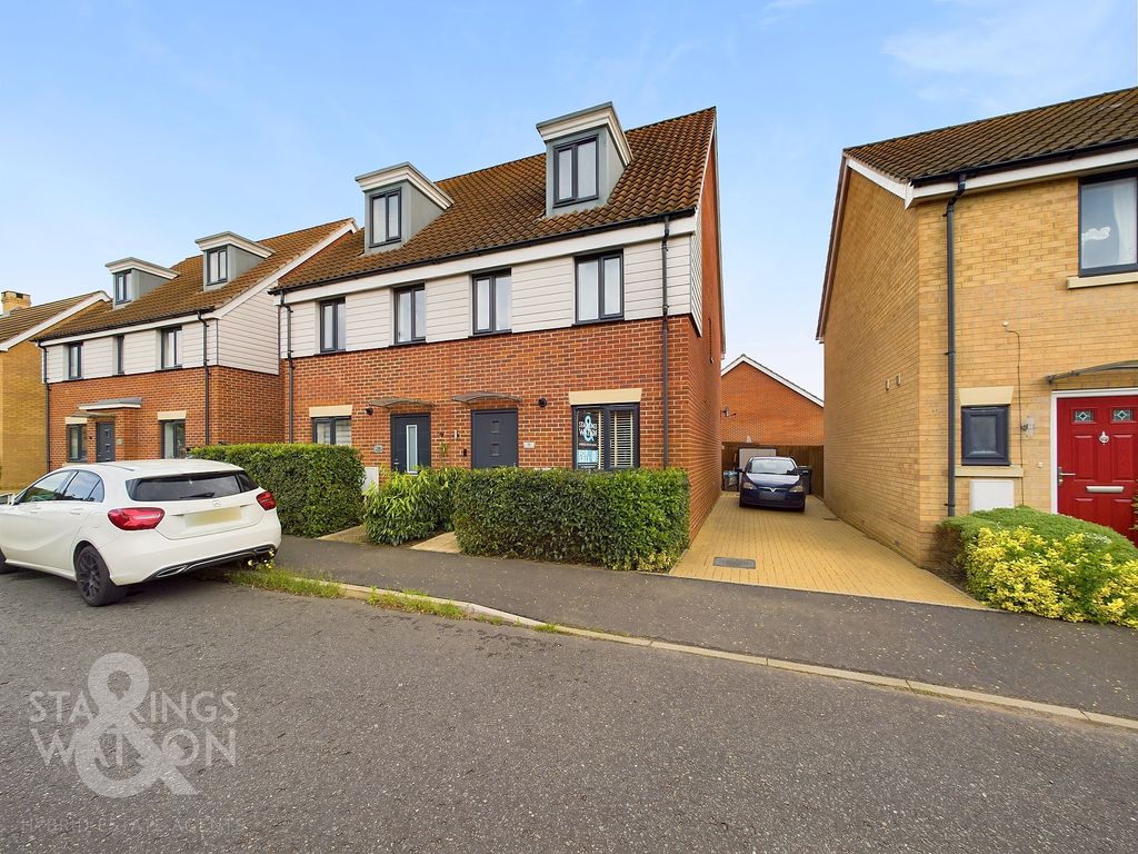 3 bed semidetached house for sale in Peter Pulling Drive, Queens Hill, Norwich NR8, £270,000