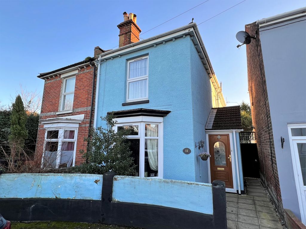 3 bed semidetached house for sale in Zetland Road, Gosport PO12 Zoopla