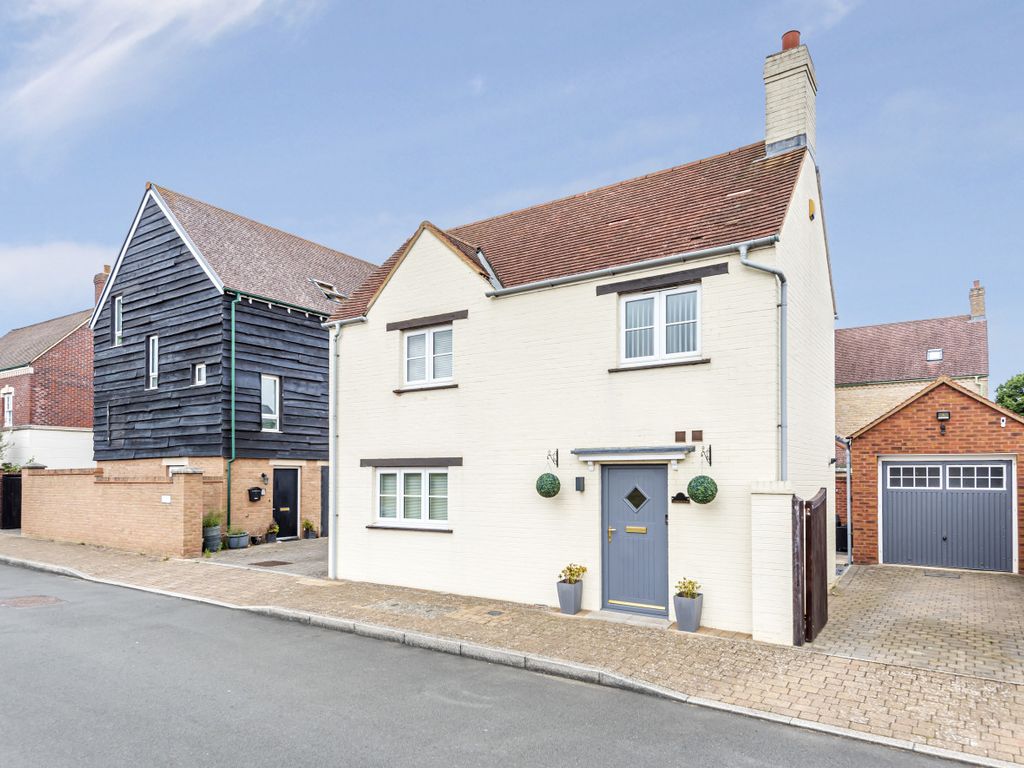 2 bed detached house for sale in Cornwood Road, East Wichel, Swindon