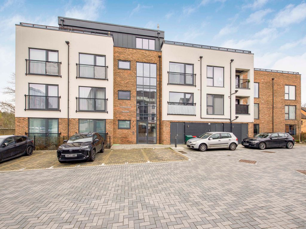 2 bed flat for sale in Hurricane House, Kenley Place, Hillingdon