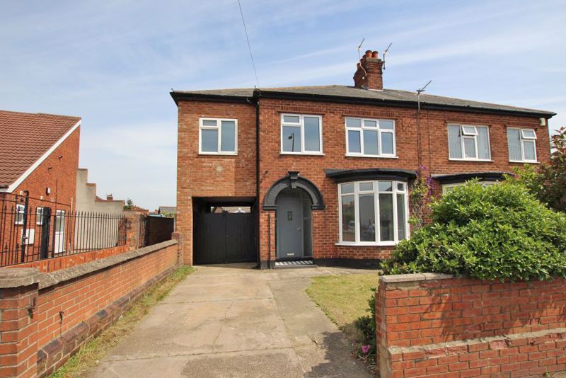 4 bed semidetached house for sale in Queen Mary Avenue, Cleethorpes