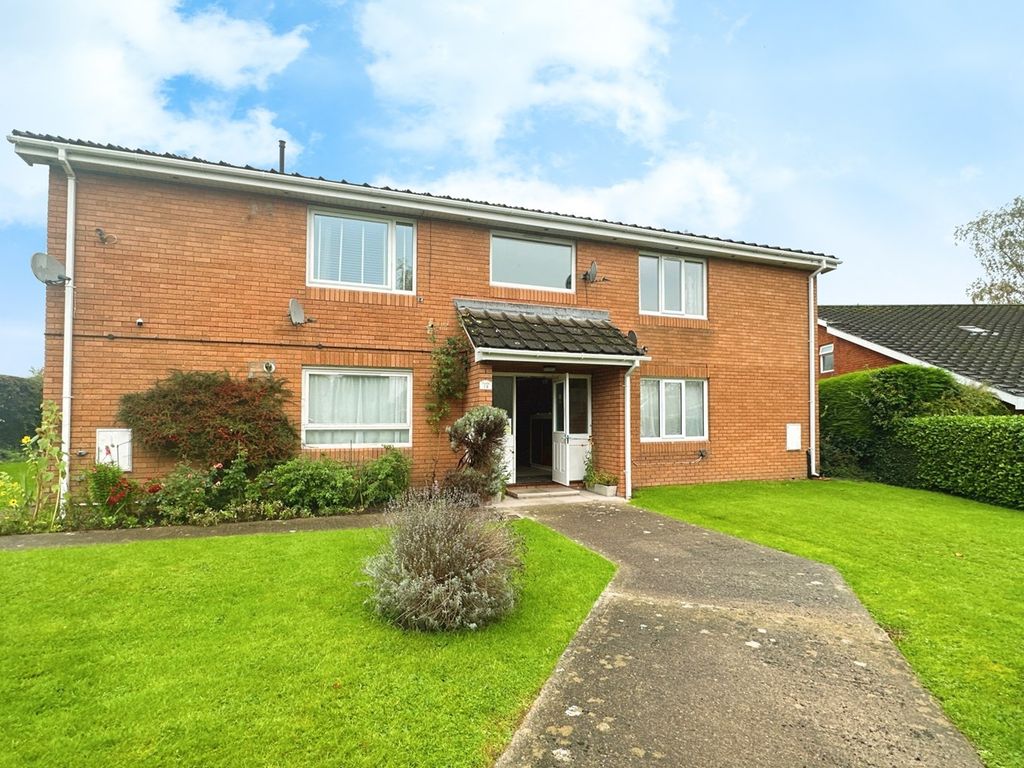 1 bed flat for sale in The Pines, Mardy, Abergavenny NP7, £129,000 Zoopla