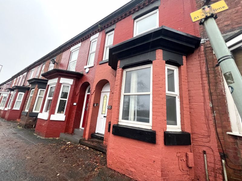 3 bed terraced house to rent in Fitzwarren Street, Salford M6, £1,200