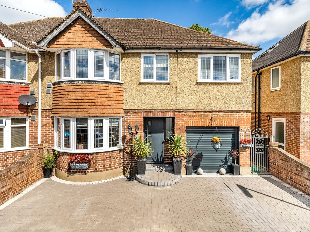 5 bed semidetached house for sale in Stanwell, Surrey TW19, £575,000