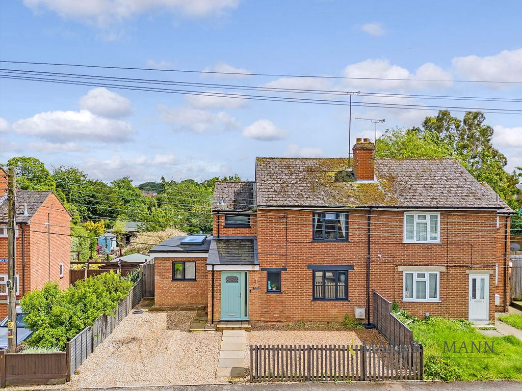 4 bed semidetached house for sale in Jubilee Avenue, Stowmarket IP14