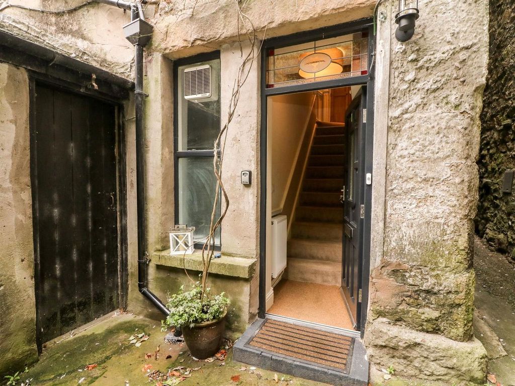 2 bed shared to rent in Main Street, GrangeOverSands