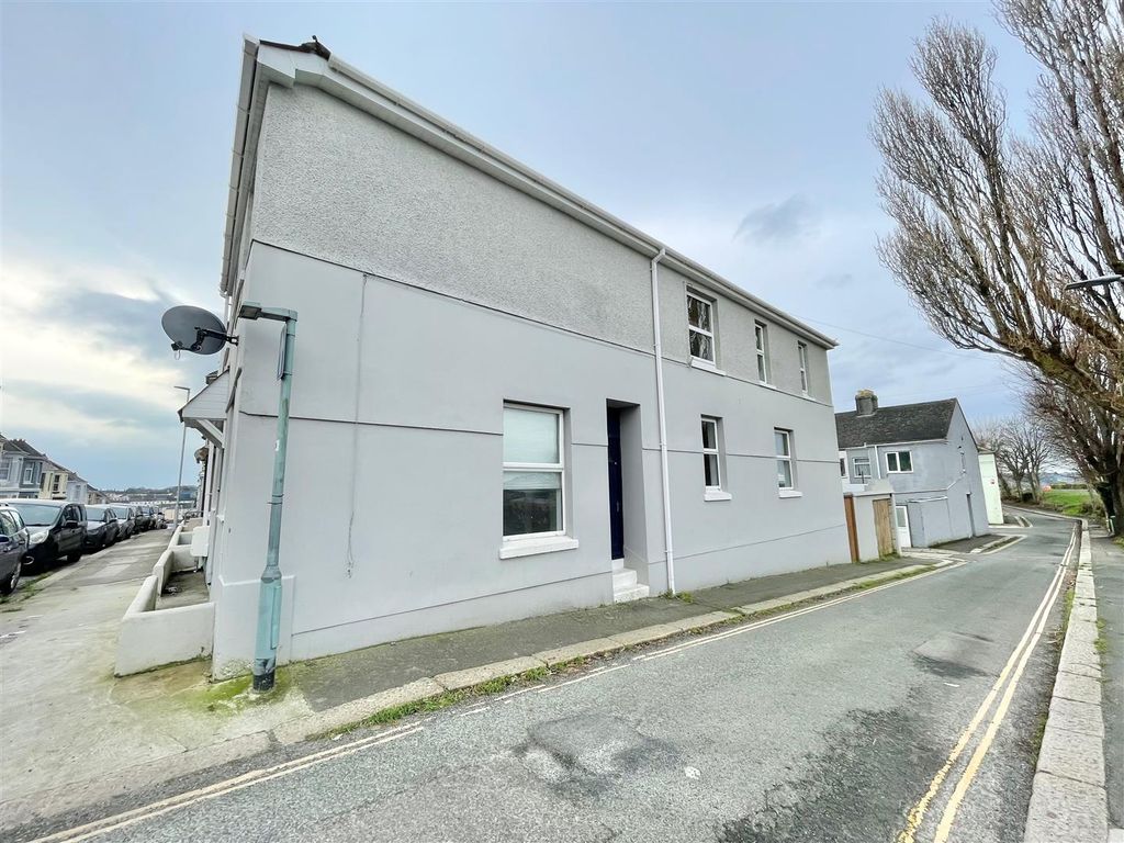 2 bed end terrace house to rent in Barton Avenue, Keyham, Plymouth PL2