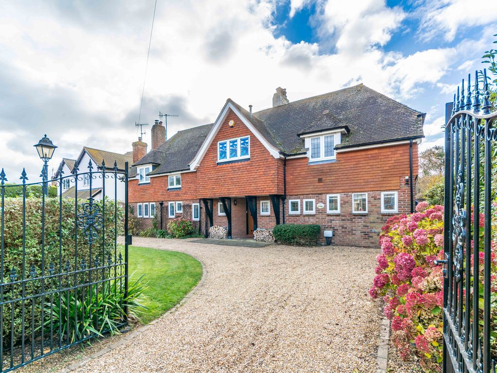 5 bed detached house for sale in Crossbush Road, Felpham PO22, £