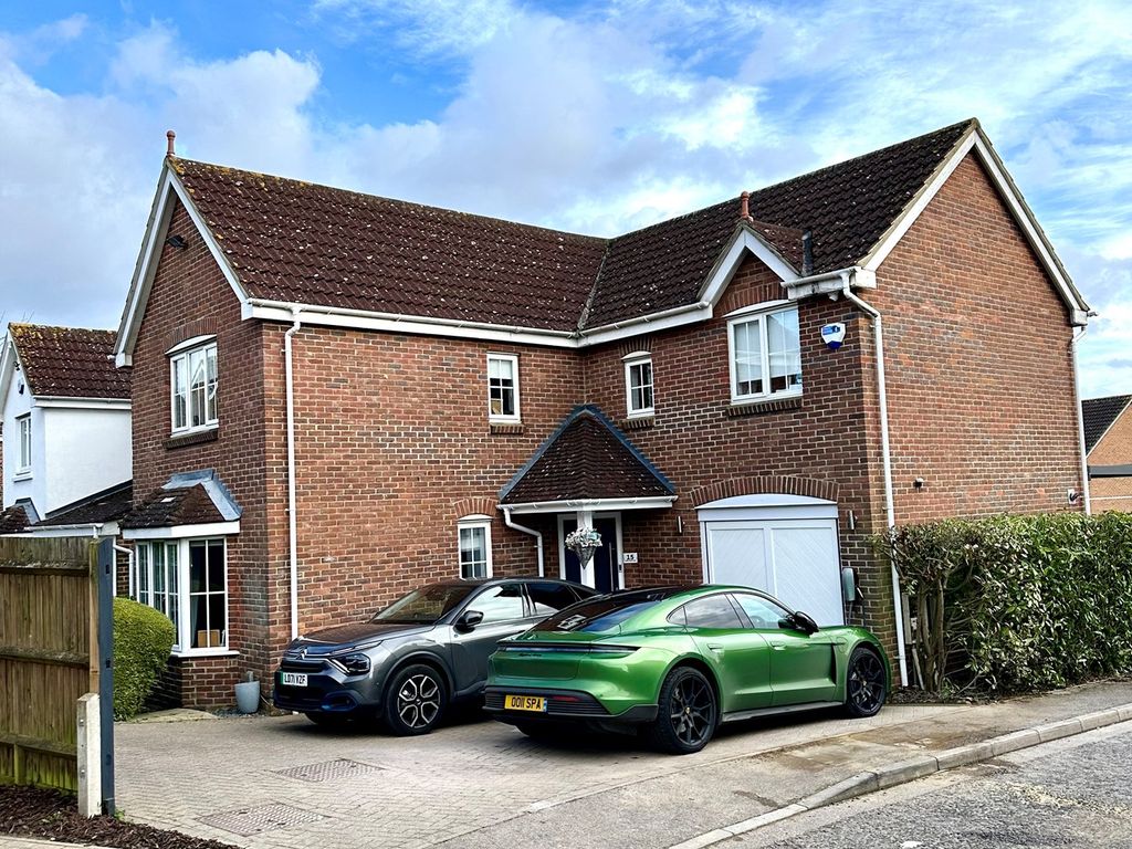 4 bed detached house for sale in Hobby Horse Close, West Cheshunt EN7