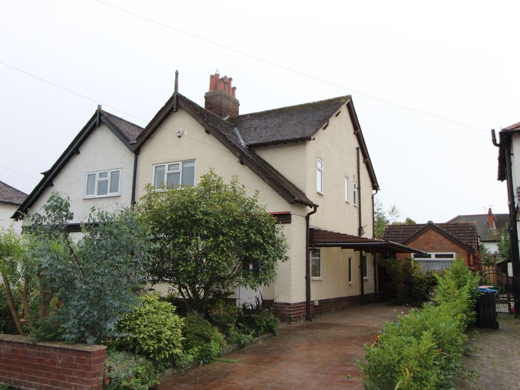 3 bed semidetached house for sale in Lumley Road, Chester, Cheshire