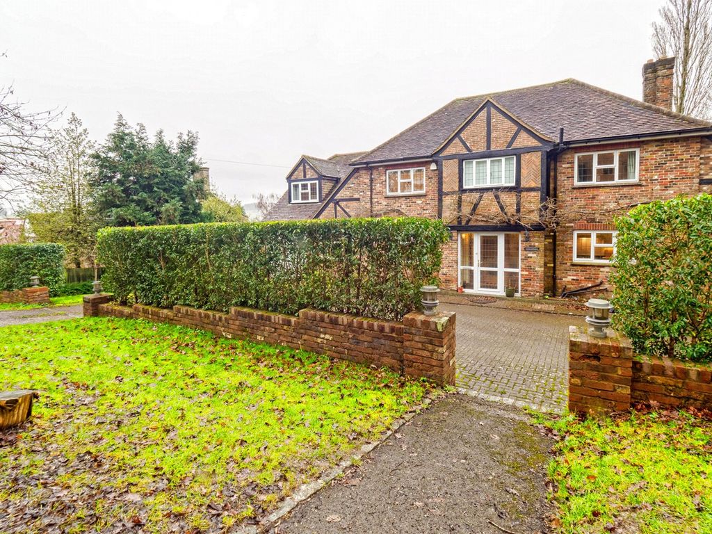 5 bed detached house for sale in Cokes Lane, Chalfont St. Giles