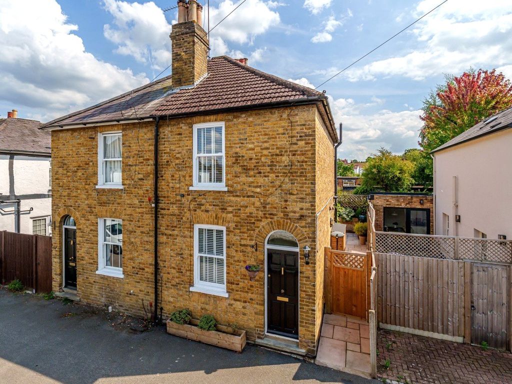 2 bed semidetached house for sale in Pantile Road, Weybridge KT13, £