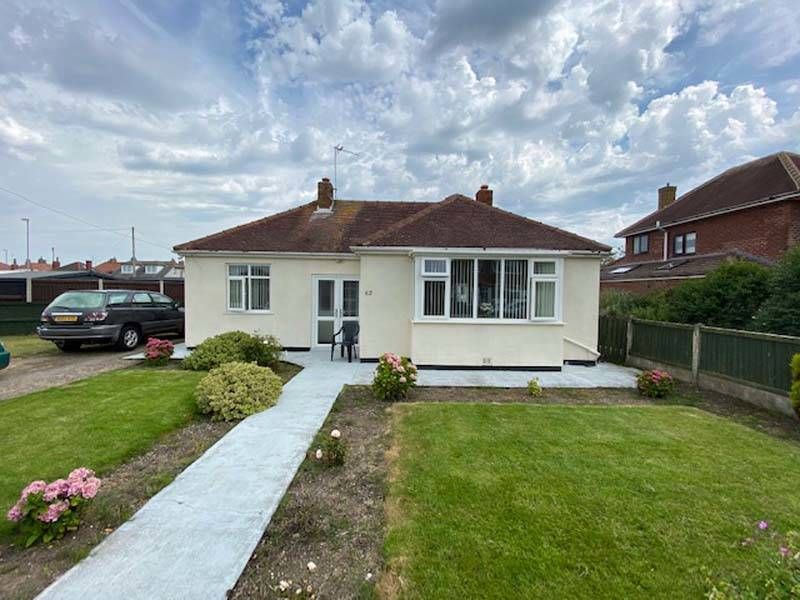 2 bed detached bungalow for sale in Queens Walk, ThorntonCleveleys FY5