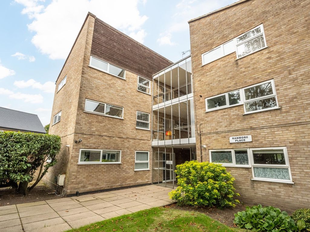 Ranmore Place, Weybridge KT13  