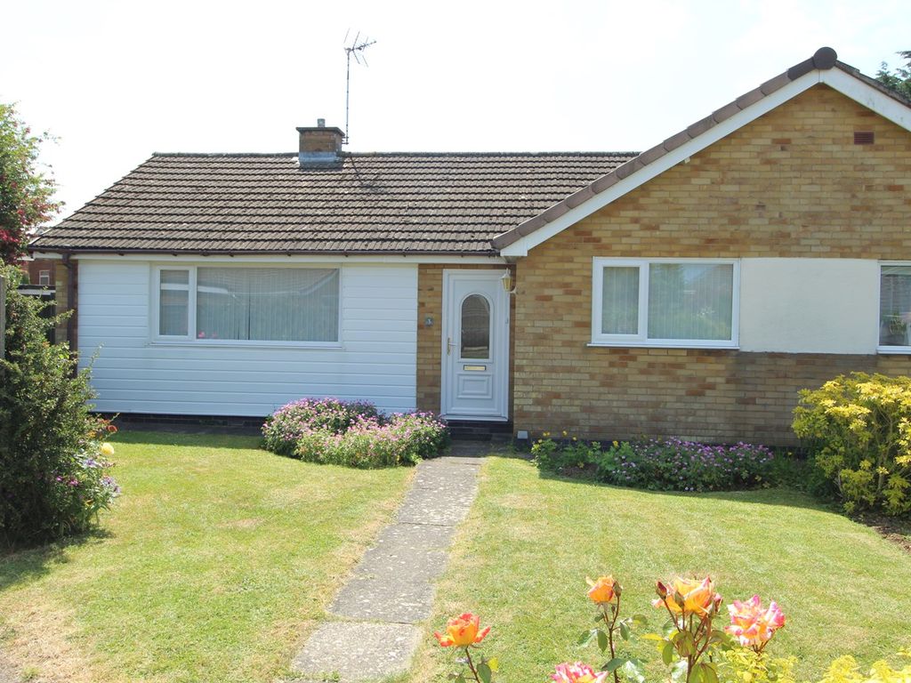 2 bed semidetached bungalow for sale in Sycamore Drive, Lutterworth