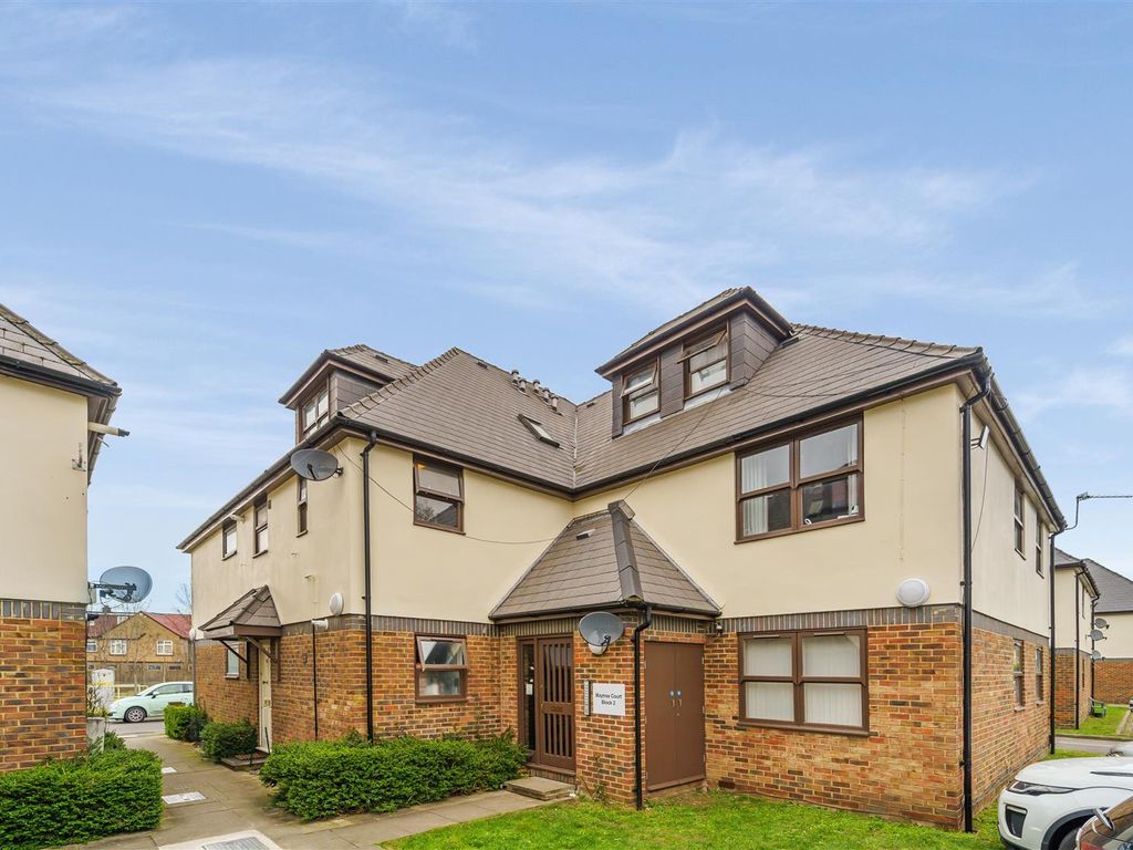 1 bed flat for sale in Grove Road, Mitcham CR4, £225,000 Zoopla