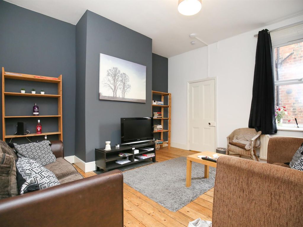 3 bed flat to rent in Deuchar Street, Sandyford, Newcastle Upon Tyne