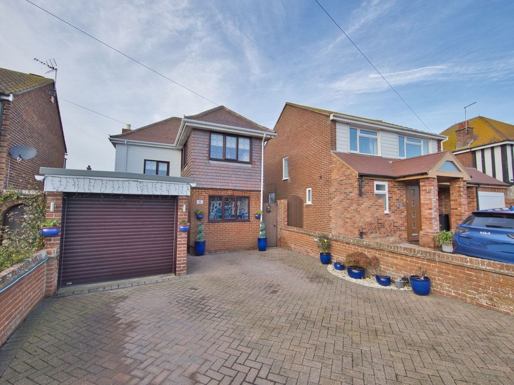 3 bed detached house for sale in Tyson Avenue, Margate CT9, £550,000 Zoopla