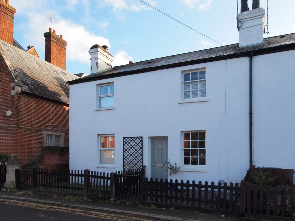 2 bed terraced house for sale in West Street, Ewell Village KT17, £