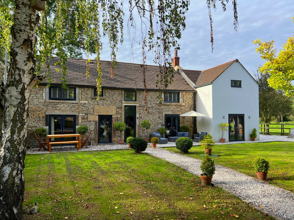 4 bed detached house for sale in Jebb Lane, Haigh, Barnsley S75, £