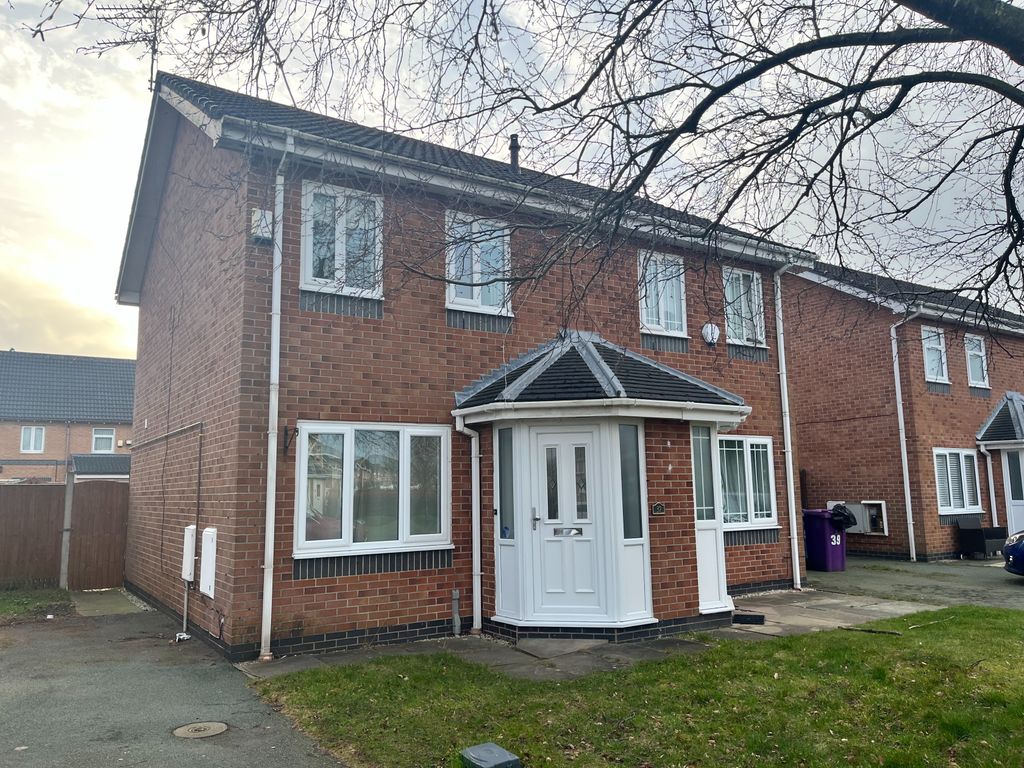 2 bed semidetached house to rent in Lindisfarne Drive, West Derby